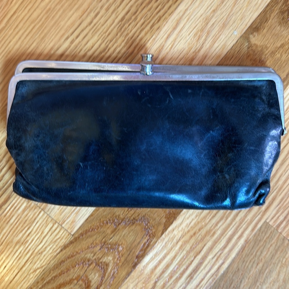 Hobo Vintage Lauren Leather Clutch Wallet - Picture 5 of 9